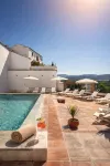 Apartamentos Avanel - Pools