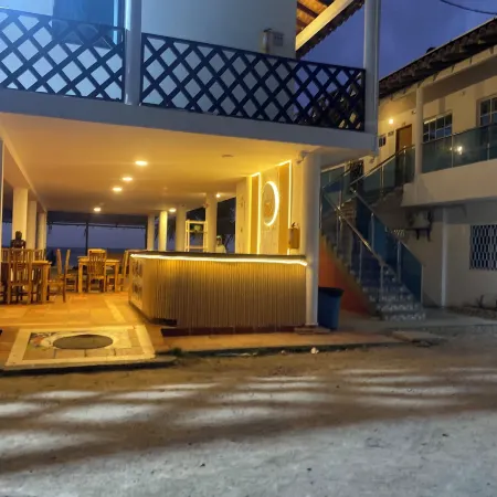Hostal EMBAMAR PLAYAS DONAIRES