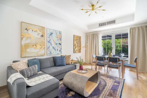 GuestReady - Deluxe Spring Townhouse -  Ferienhäuser