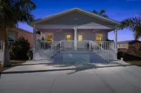 New! Charming Lilac Cottage 111