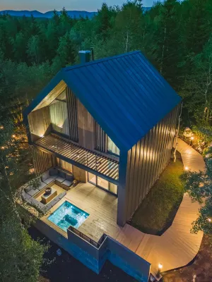 Monte Pine Chalet 1 Hotele w: 