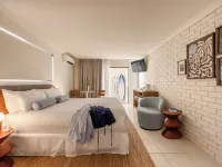 Gold Coast Airport Motel - Only 300 Meters to Airport Terminal Hotels in Bilinga