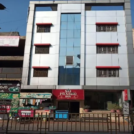 Sai prabhu Pimpalwadi Rd Отели рядом с достопримечательностью «Храм Саи Бабы»