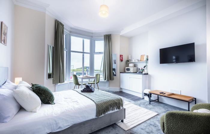 The Bayview Apart Hotel