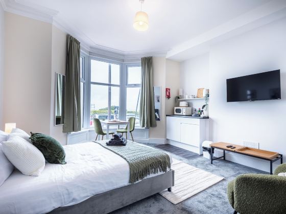 The Bayview Apart Hotel