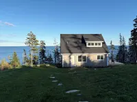 Beautiful Seaside cottage with stunning views