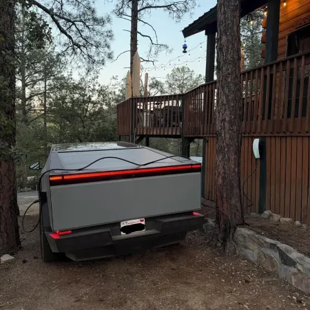 A Luxurious Prescott Log Cabin, 1 Mile to Downtown.