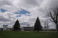 Aquarius Motel