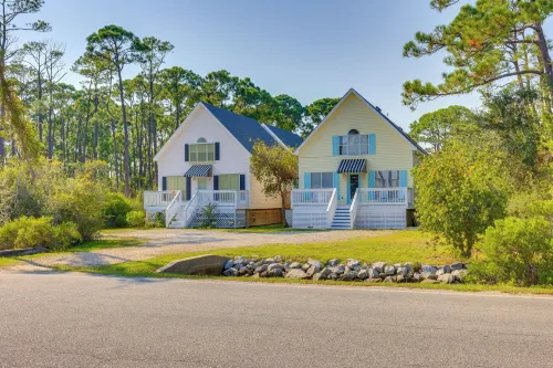 กระท่อมริมลำธารที่ Dauphin Island: เดินไปยังหาด Gulf! - บังกะโล
