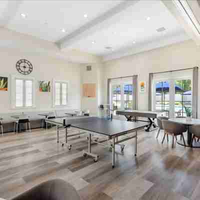 Irvine Inn Love | Pool | BBQ | Firepit | Clubhouse Fitness & Recreational Facilities
