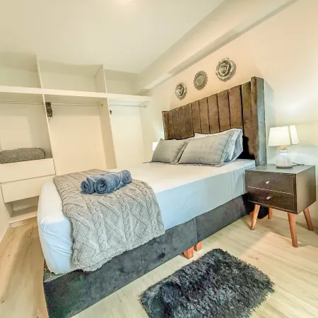 San Isidro financial district stay (404)