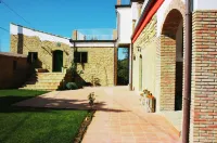 La Casa Rossa Country House - Parkplatz