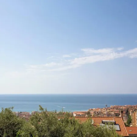 Spacious 4 Bedroom Apartment with Terrace and View