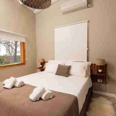 Dobe Lodge Rooms