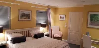 Charming Fully Fitted Double Storey Cottage Near Constantia Village - Wifi