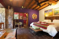 Araoz de Lamadrid Wine Lodge - parking