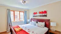 Stylish 2 bed apartment in Carlswald, Midrand - 2-Star