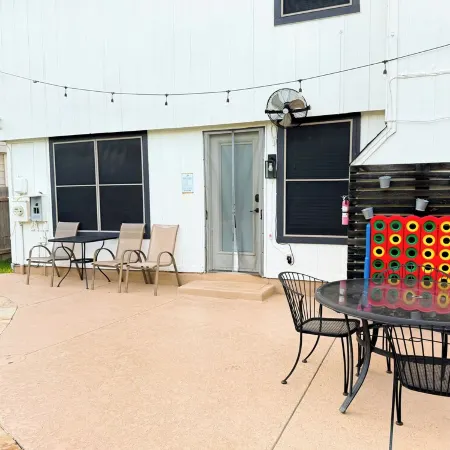 Pool House near Downtown Round Rock