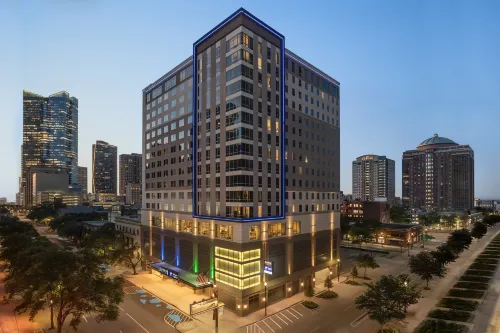 Staybridge Suites Houston Downtown by IHG - 3 estrellas