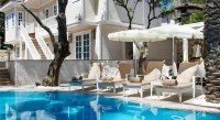 Elegance East Hotel - Infinity Pools
