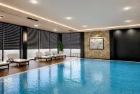 ILK INN HOTEL - Swimmingpools