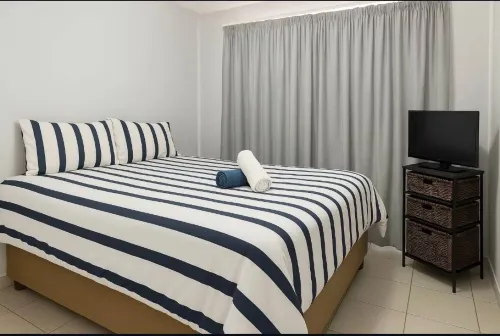 Triple Cs Comfy, Cozy, Contemporary Apartment - 3 stjerner