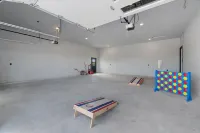Bear Butte Luxury Retreat Hot Tub 10 Mins to DT - โฮมสเตย์