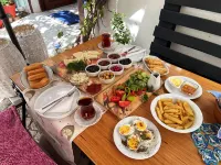 Mai Otel Cunda - فطور
