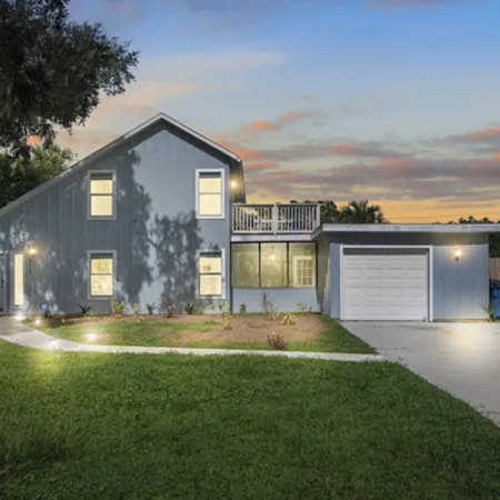 13 Mi to Beach! Family-friendly Palm Bay Retreat