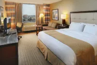DoubleTree by Hilton Hotel St. Louis - Westport - جاكوزي