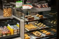 Sheraton Gateway Hotel in Toronto International Airport - breakfast