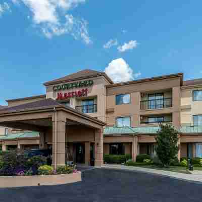 Courtyard Tupelo Hotel Exterior