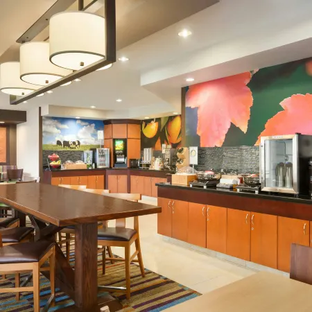 Fairfield Inn & Suites Omaha East/Council Bluffs, IA