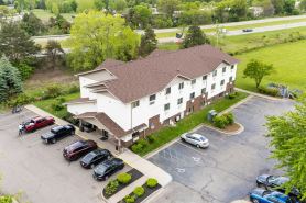 Super Inn by OYO Lansing MI