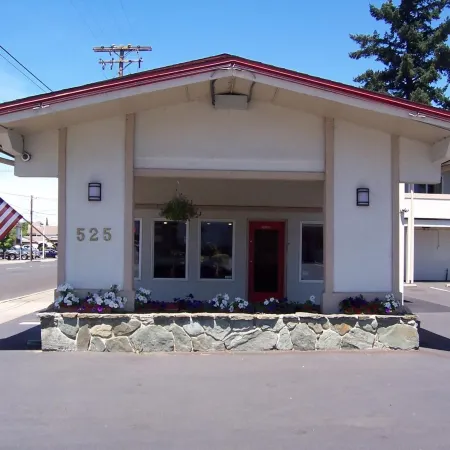 Red Carpet Inn Medford