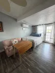 Private Lakefront 4-bedroom vacation with two home's on Lake Champlain - 民泊