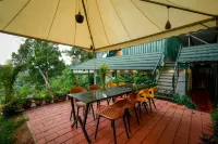 Amber by The Tamarillo - Bed and Breakfasts