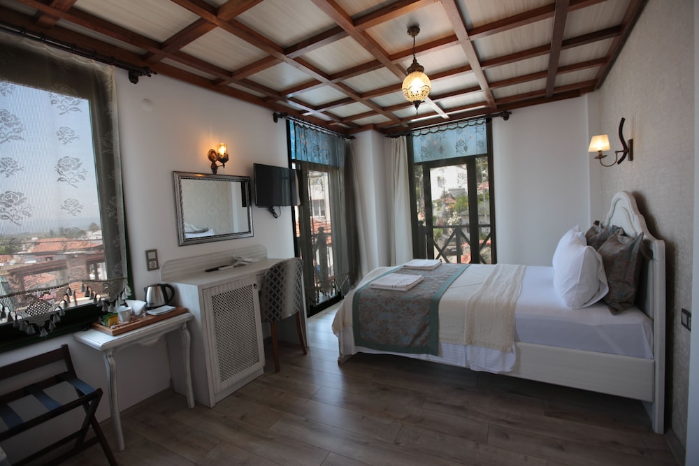 Celsus Boutique Hotel