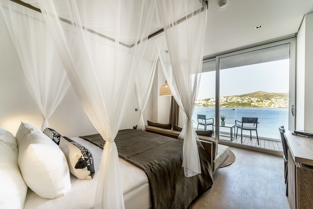 Cape Bodrum Luxury Hotel & Beach