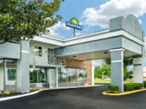 Days Inn by Wyndham Clarksville TN Hotels in Clarksville