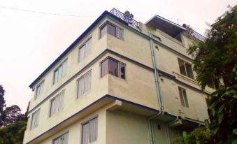 Retreat Lamaz Residency