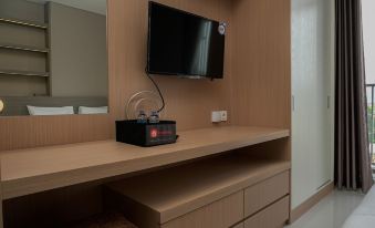 Pool View Studio Apartment Ciputra International