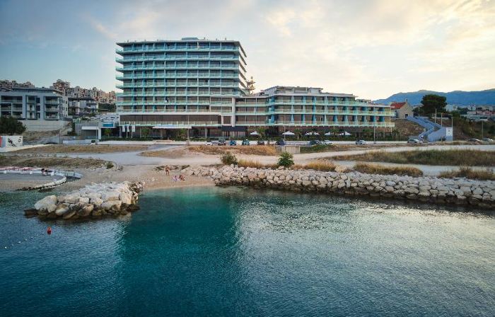 Amphora Hotel