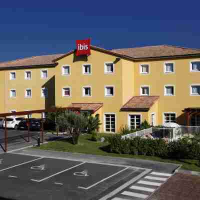 Ibis Manosque Cadarache Hotel Exterior