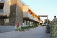 Krishna Beach Resorts Hotel dekat Chakratirth Beach