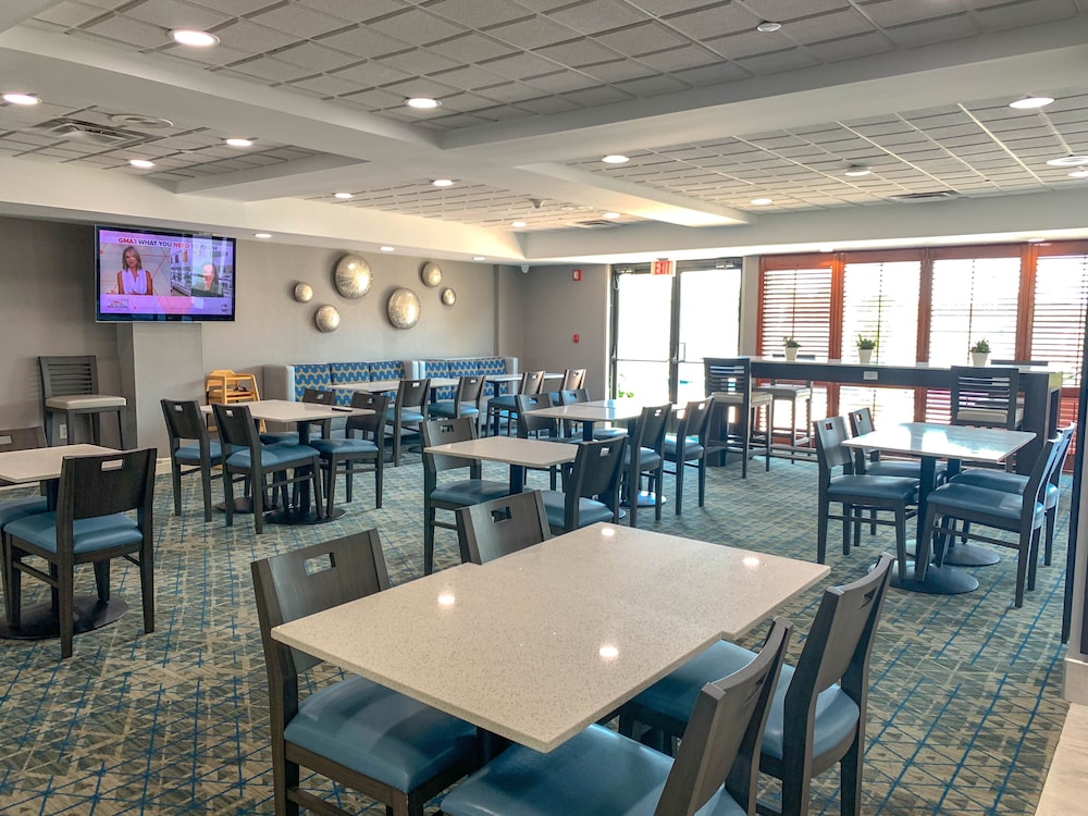 Best Western Plus McAllen Airport Hotel