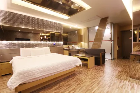 Gyeongju Bomun CL Hotel