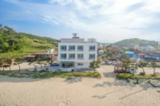 Yangyang Green Beach Pension