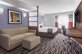 Microtel Inn & Suites by Wyndham Ladysmith Oyster Bay