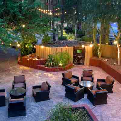 ダブルツリー バイ ヒルトン フェニックス テンピ Hotel Exterior